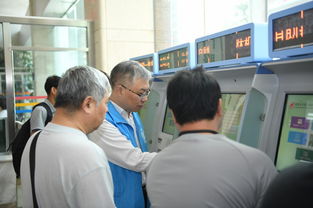 服務前移，情暖患者——醫院職能部門員工開展門診志愿服務側記